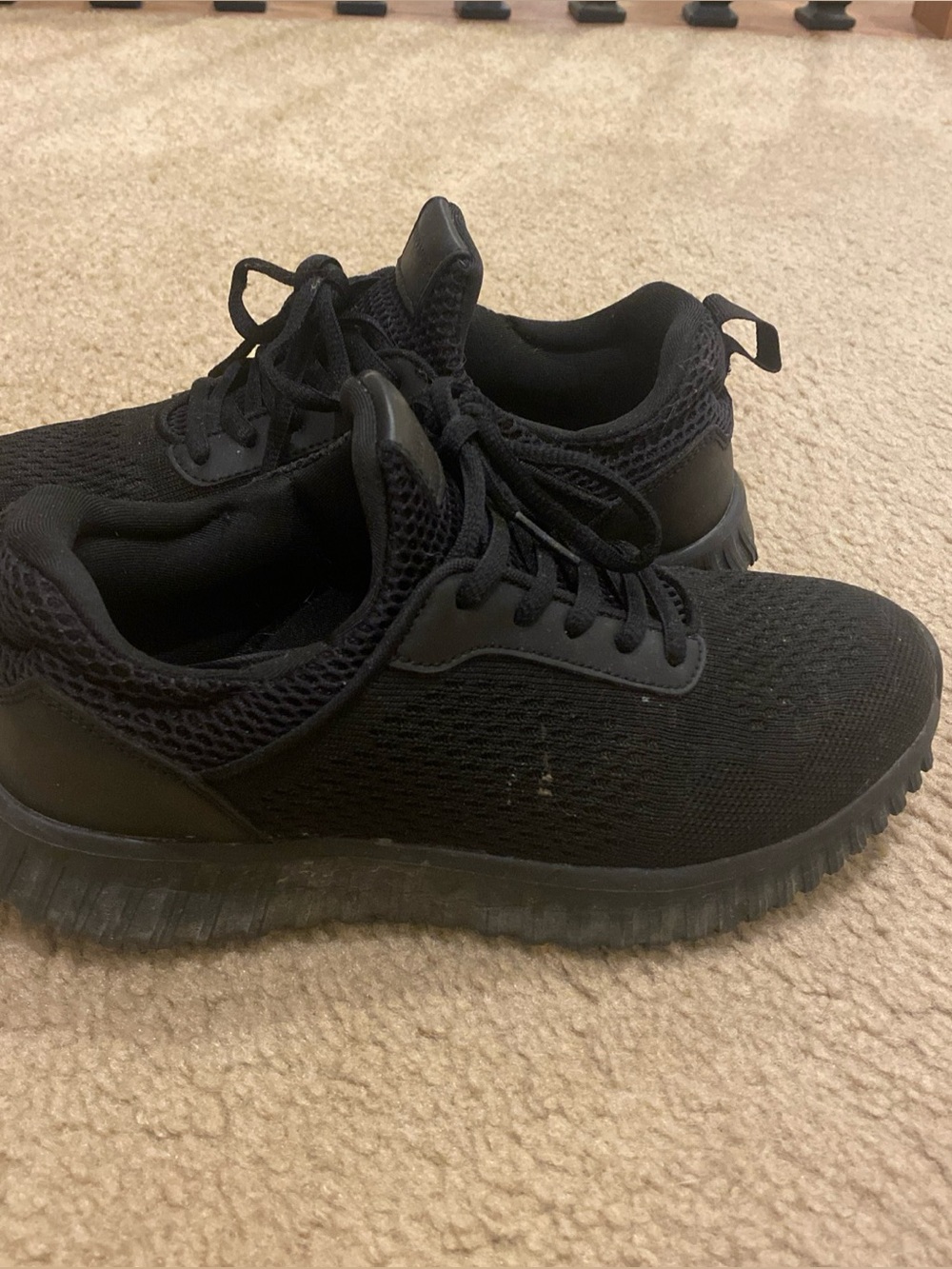 Women’s work shoes